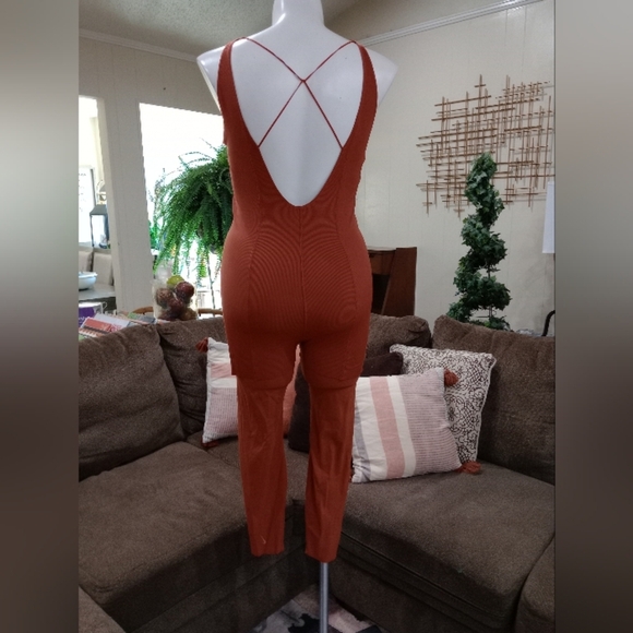 Yoga Asana Luxe Training Bodysuit Ribbed Rust Women's Nike XL Slimming Romper - Picture 3 of 14